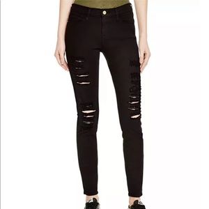 FRAME le color ripped jeans in film noir- le skinny de Jeanne